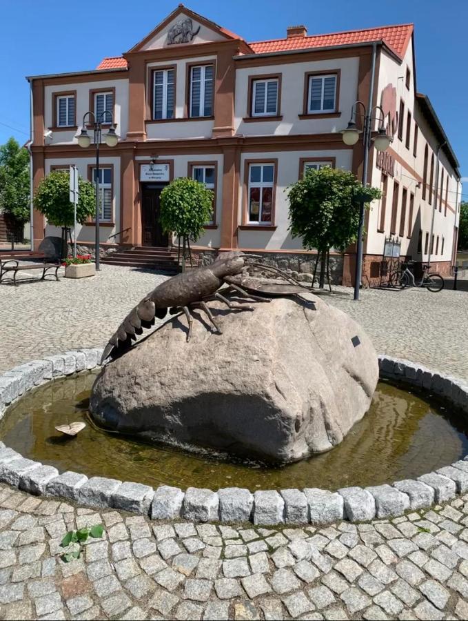 Osada Ladimorg Moryn Exterior foto